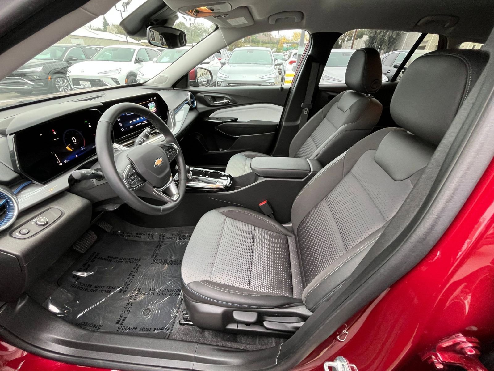 Used 2025 Chevrolet Trax LT w/ LT Convenience Package image 21