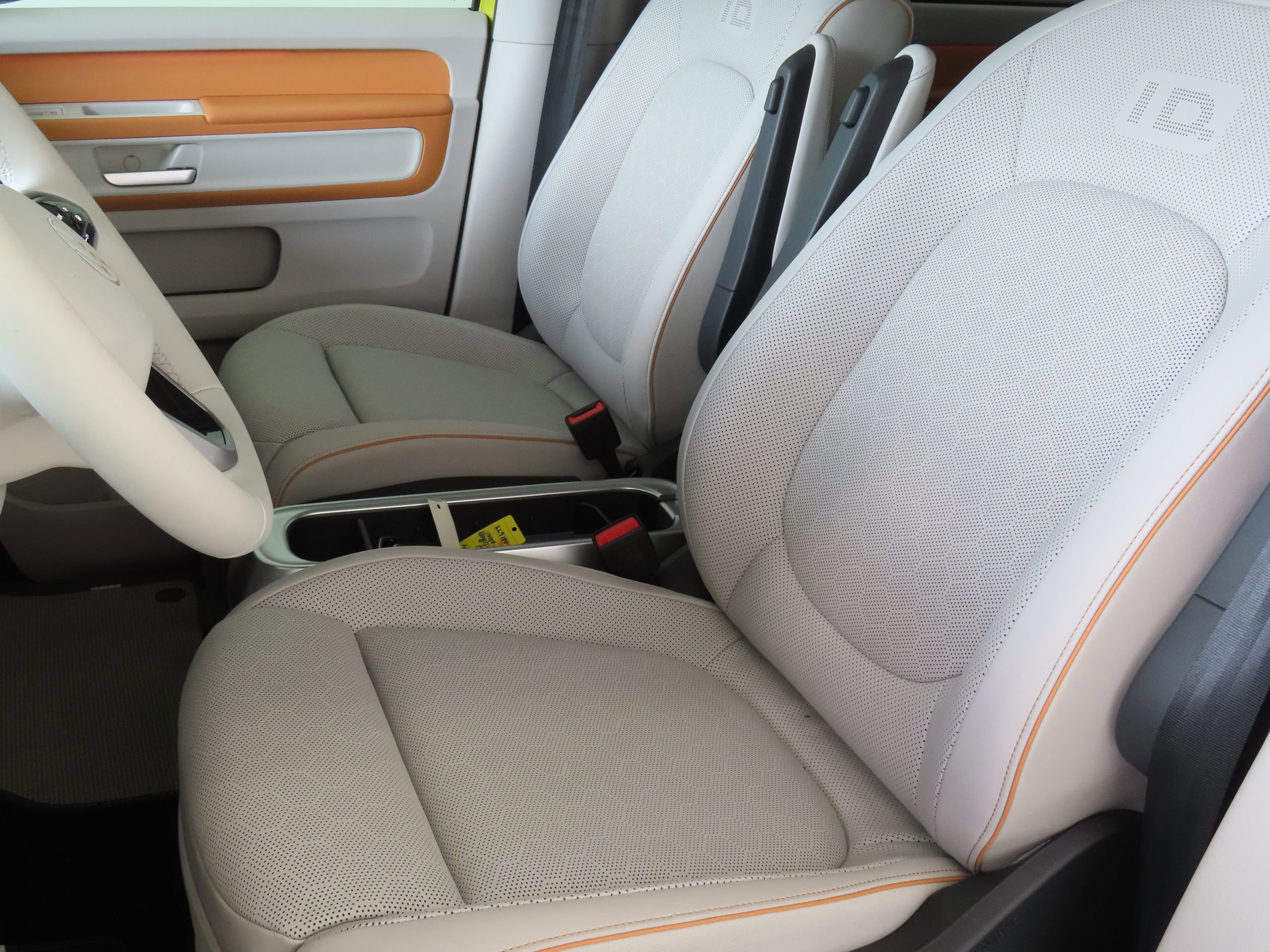 New 2025 Volkswagen ID. Buzz 1st Edition image 12