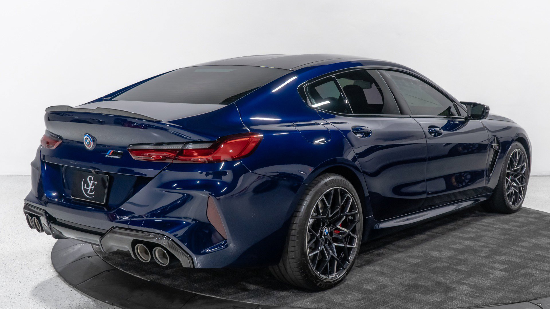 Used 2025 BMW M8 Competition w/ M Carbon Exterior Package image 9