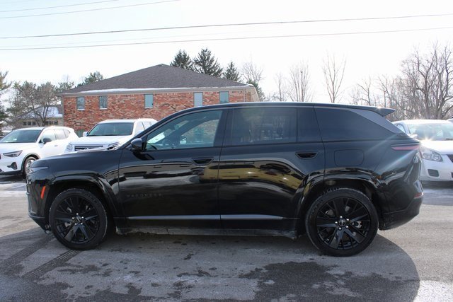 Used 2024 Jeep Wagoneer Launch Edition image 5