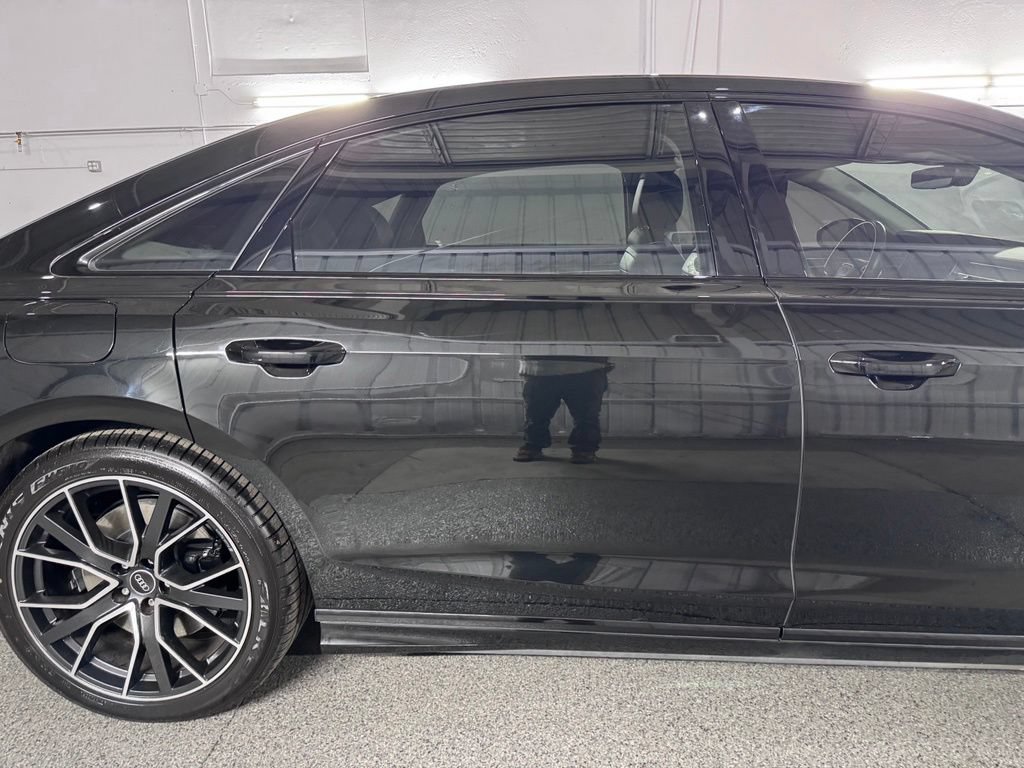 Used 2021 Audi A8 L 4.0T w/ Executive Plus Package AWD/4WD image 9
