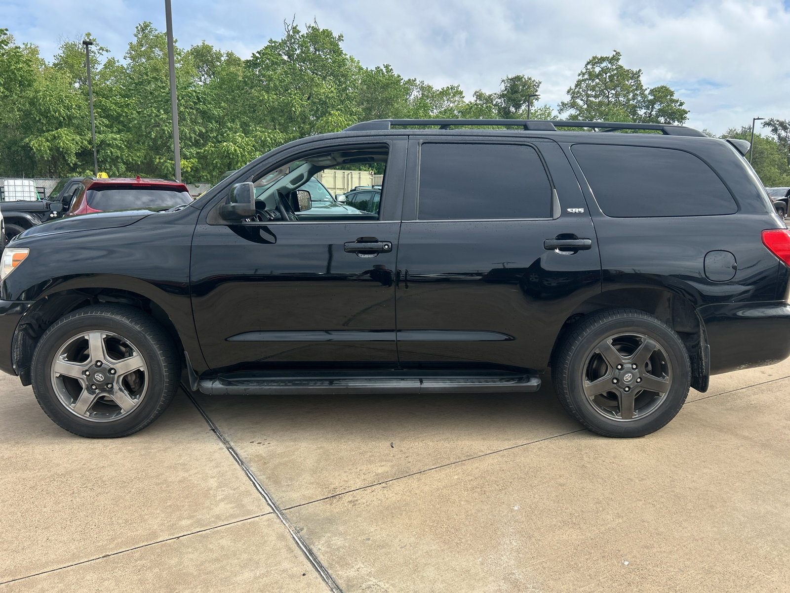 Used 2014 Toyota Sequoia SR5 w/ Sport Appearance Package RWD image 16