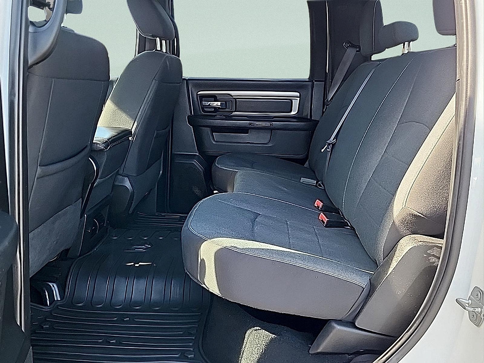 Used 2022 RAM 1500 Warlock AWD/4WD image 12