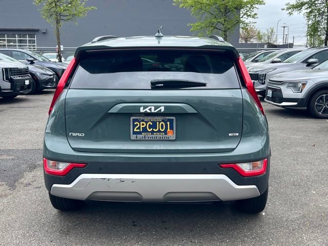 Certified 2023 Kia Niro EX FWD image 8