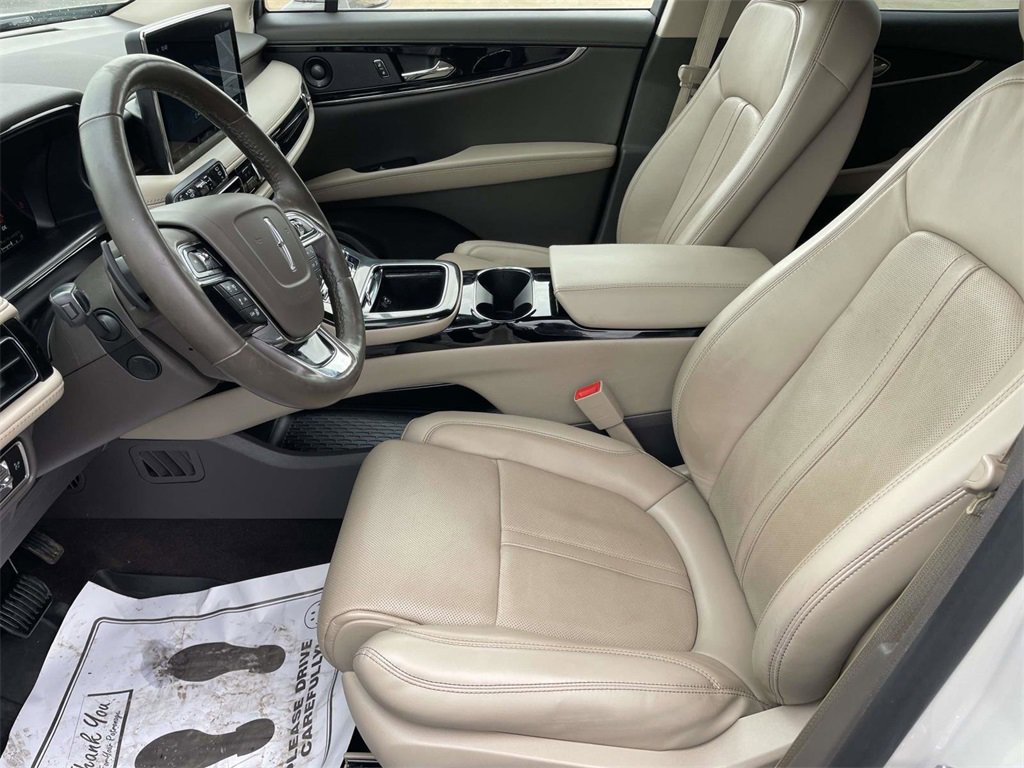 Certified 2023 Lincoln Nautilus Reserve w/ Equipment Group 201A image 13