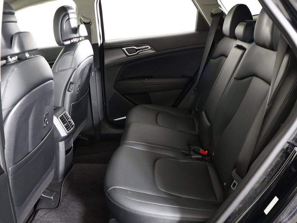 Used 2023 Kia Sportage EX FWD image 30
