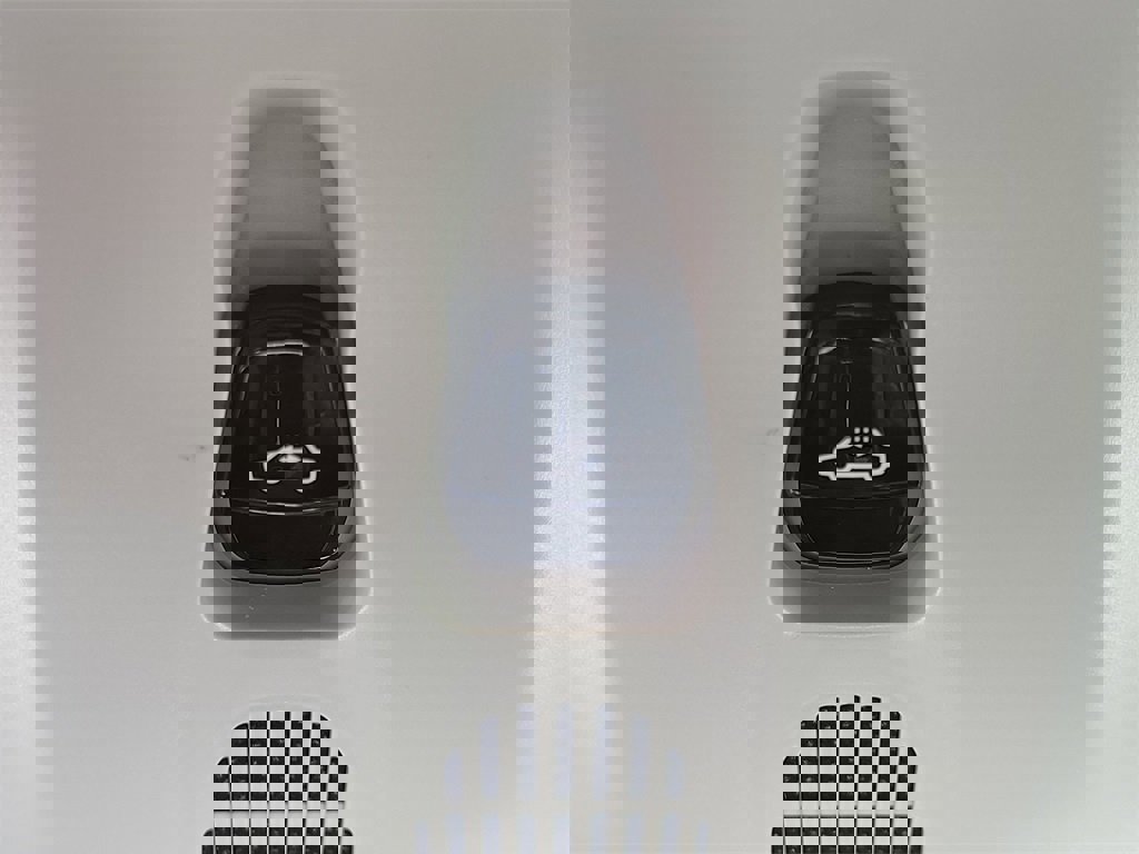 Used 2018 Volvo XC60 T6 Inscription w/ Luxury Seat Package image 35