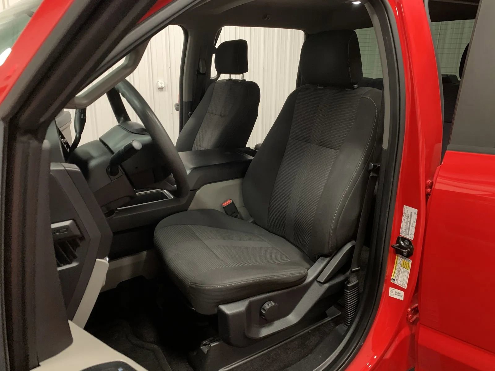 Used 2017 Ford F150 XL w/ Equipment Group 101A Mid image 38