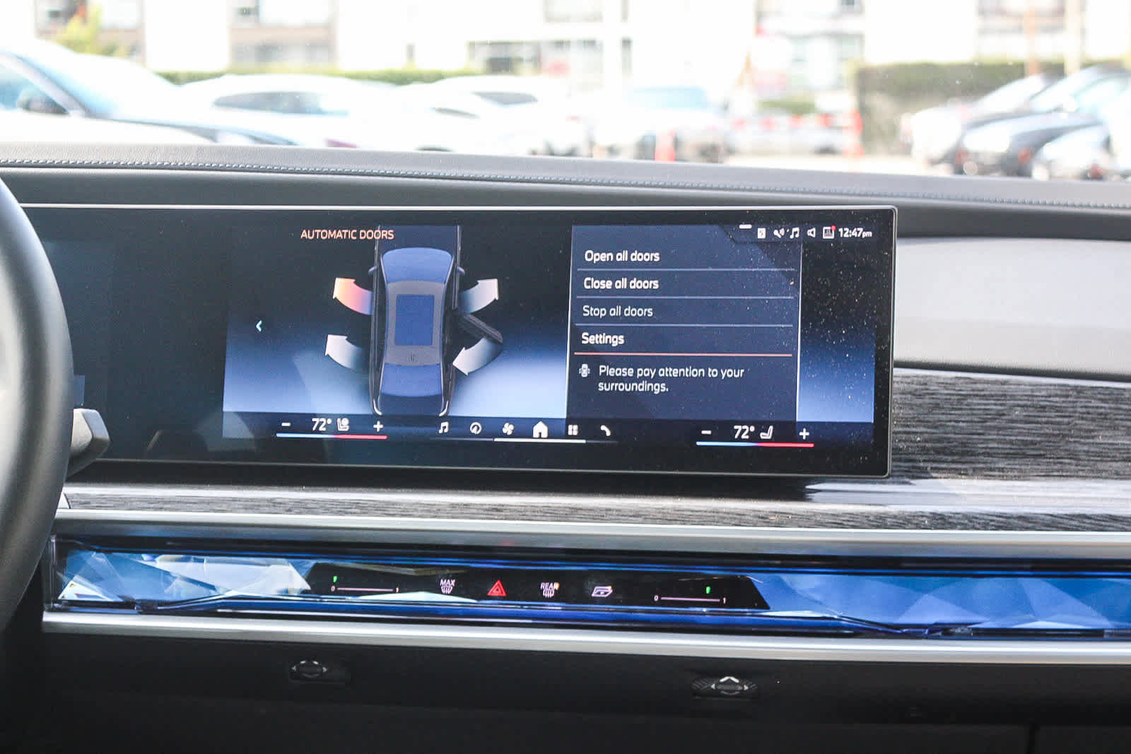 Used 2025 BMW 740i xDrive AWD/4WD image 14