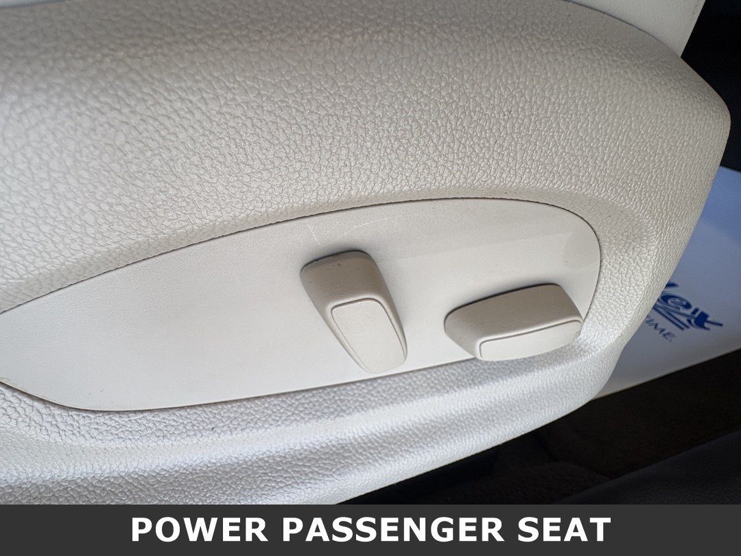 Used 2014 Buick LaCrosse Leather FWD image 26