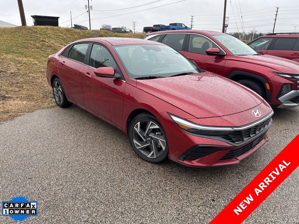 Used 2025 Hyundai Elantra SEL image 5