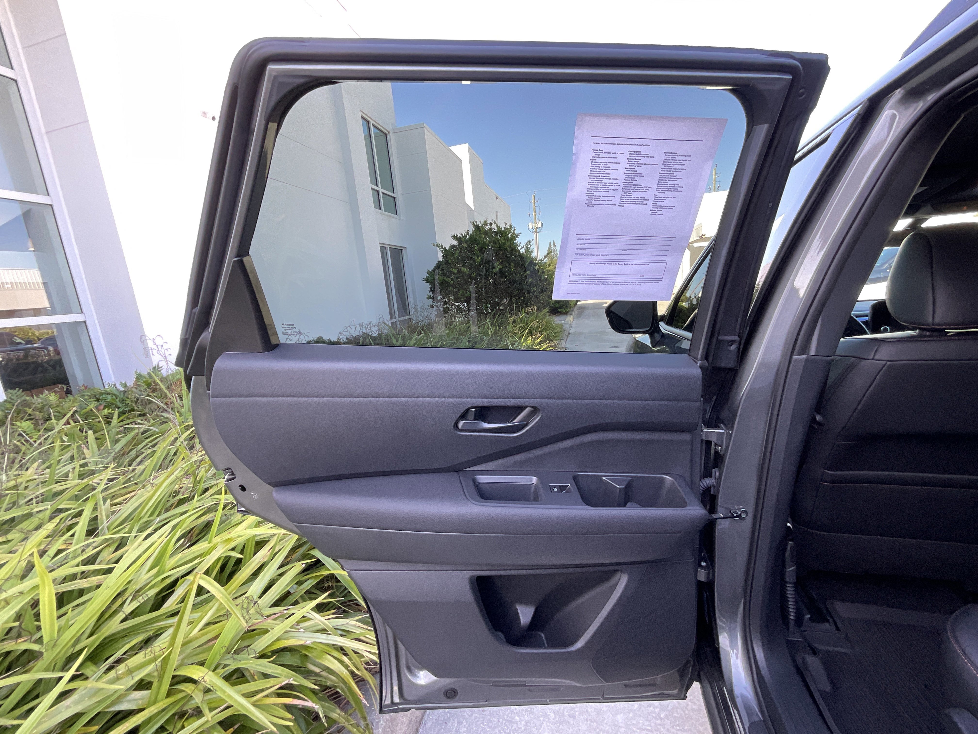 Used 2025 Nissan Pathfinder Rock Creek AWD/4WD image 22