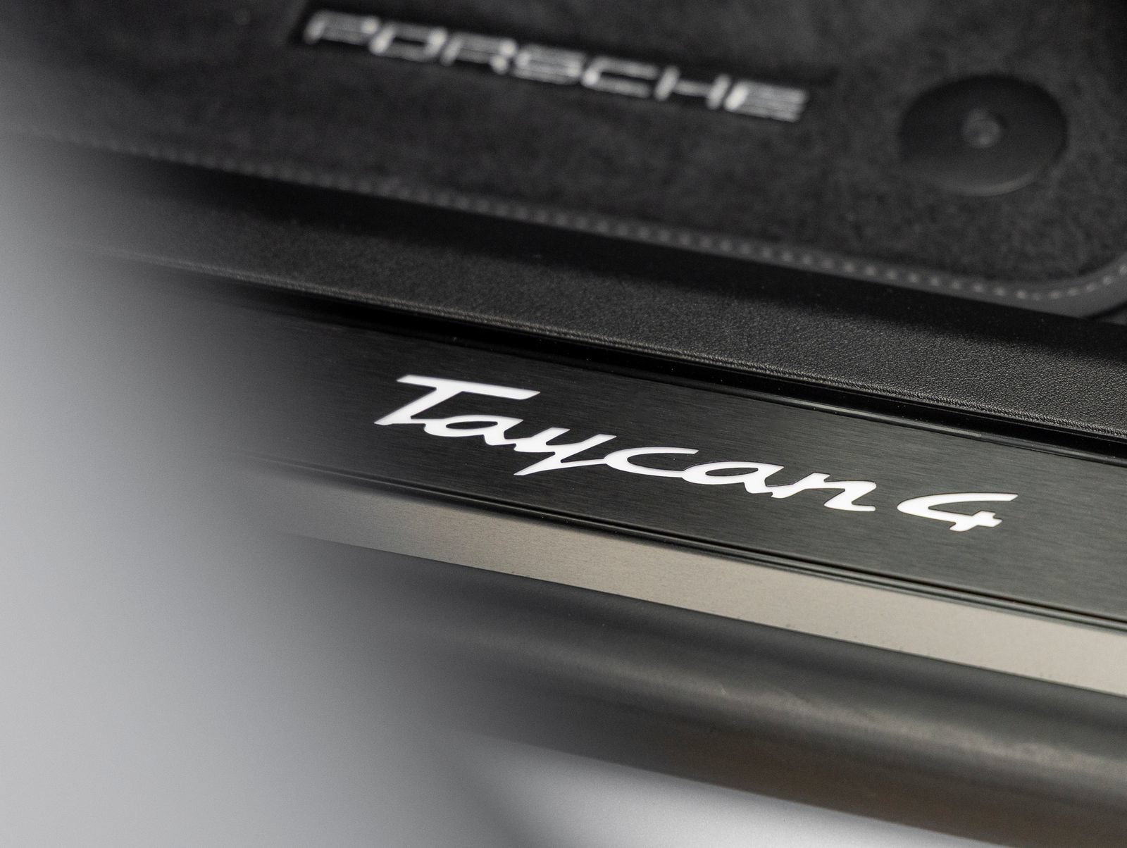 New 2026 Porsche Taycan AWD/4WD image 30