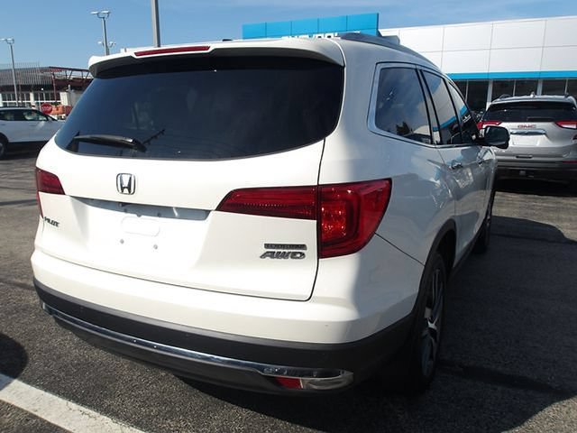 Used 2017 Honda Pilot Touring image 7