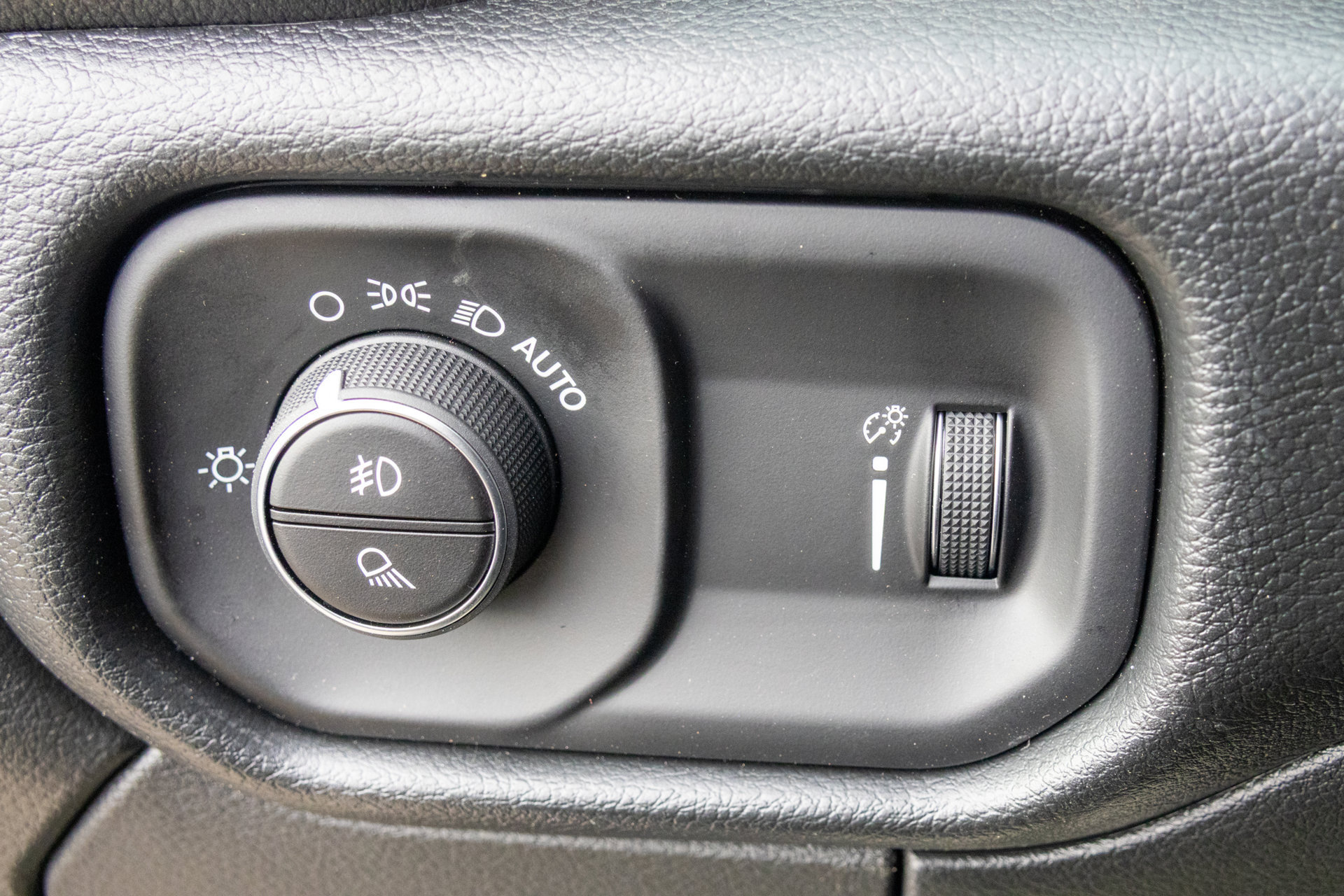 New 2027 RAM 3500 Tradesman AWD/4WD image 32