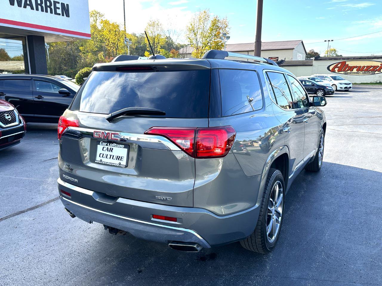 Used 2018 GMC Acadia Denali w/ Technology Package AWD/4WD image 14