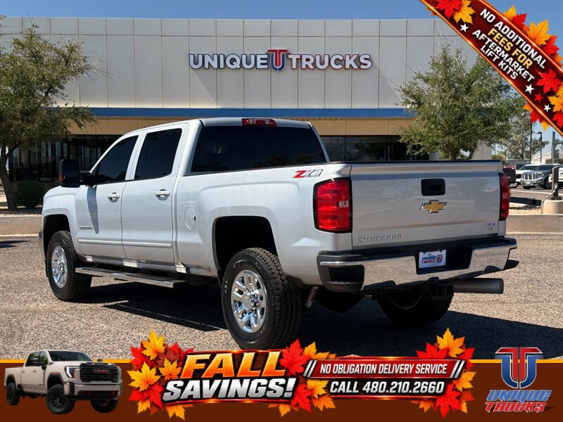 Used 2019 Chevrolet Silverado 2500 LT AWD/4WD image 11
