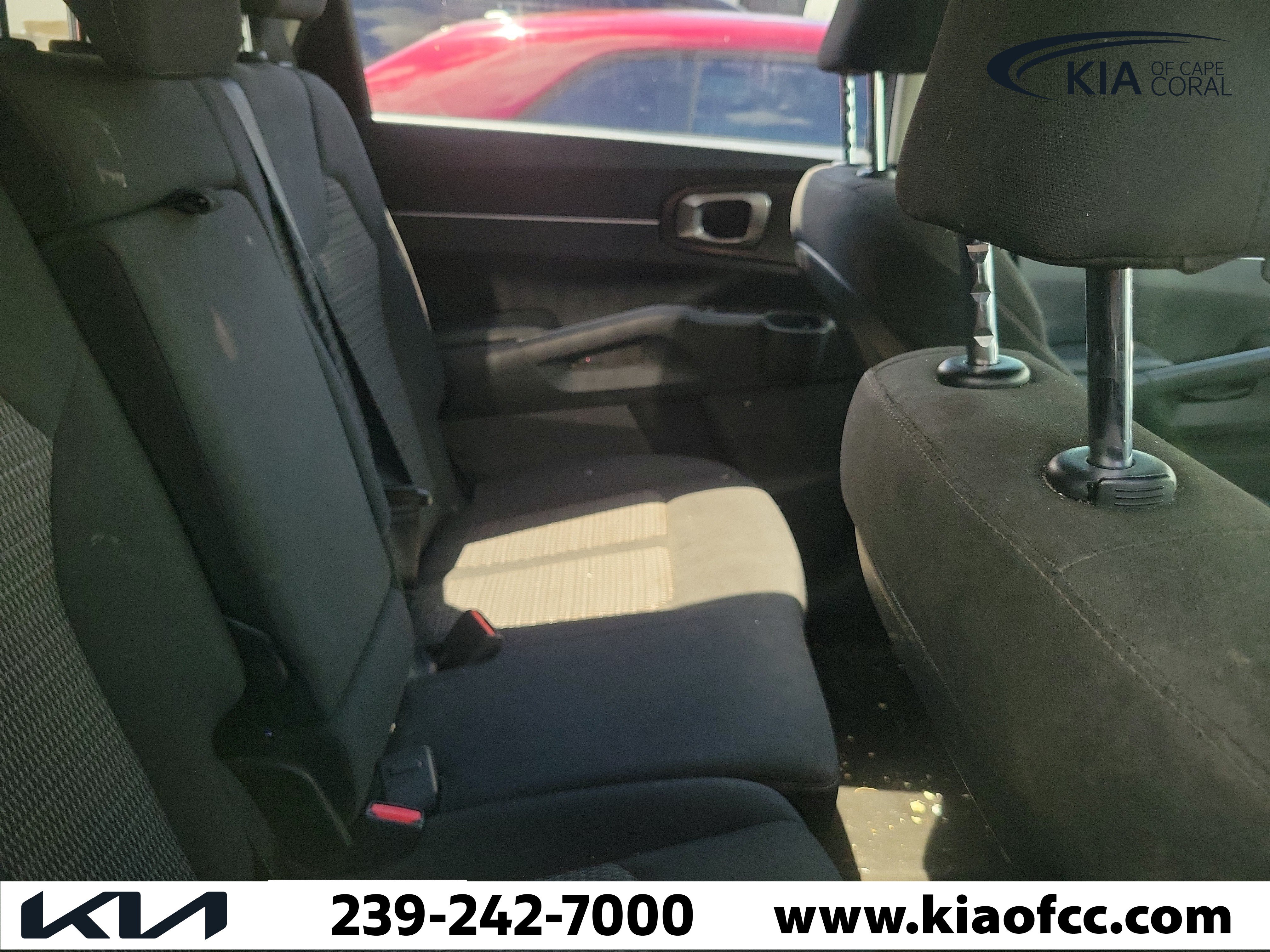 Used 2022 Kia Sorento LX FWD image 9