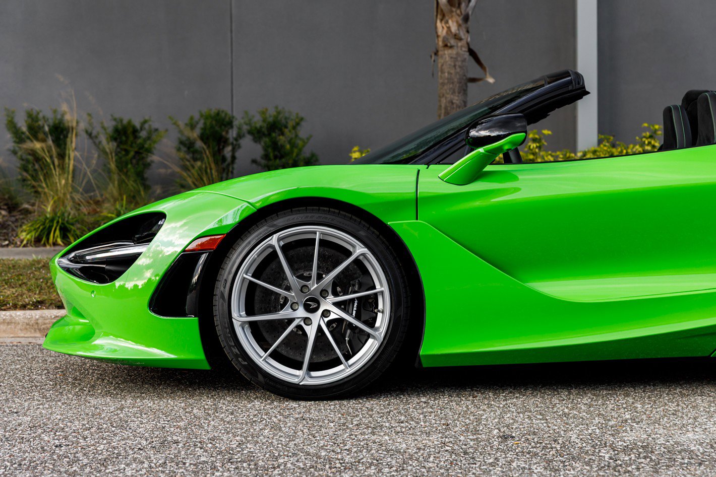 Used 2026 McLaren 750S Spider image 21