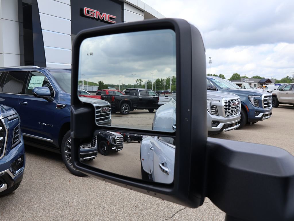 New 2026 GMC Sierra 3500 Denali Ultimate AWD/4WD image 28