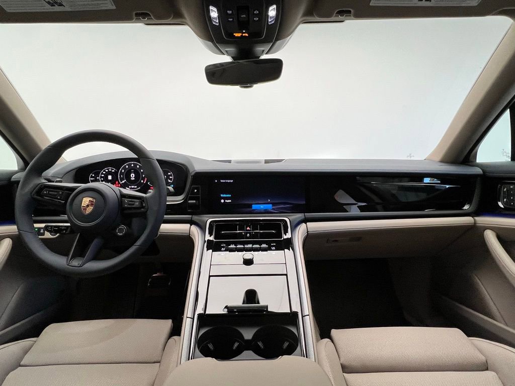 Used 2026 Porsche Panamera RWD image 6