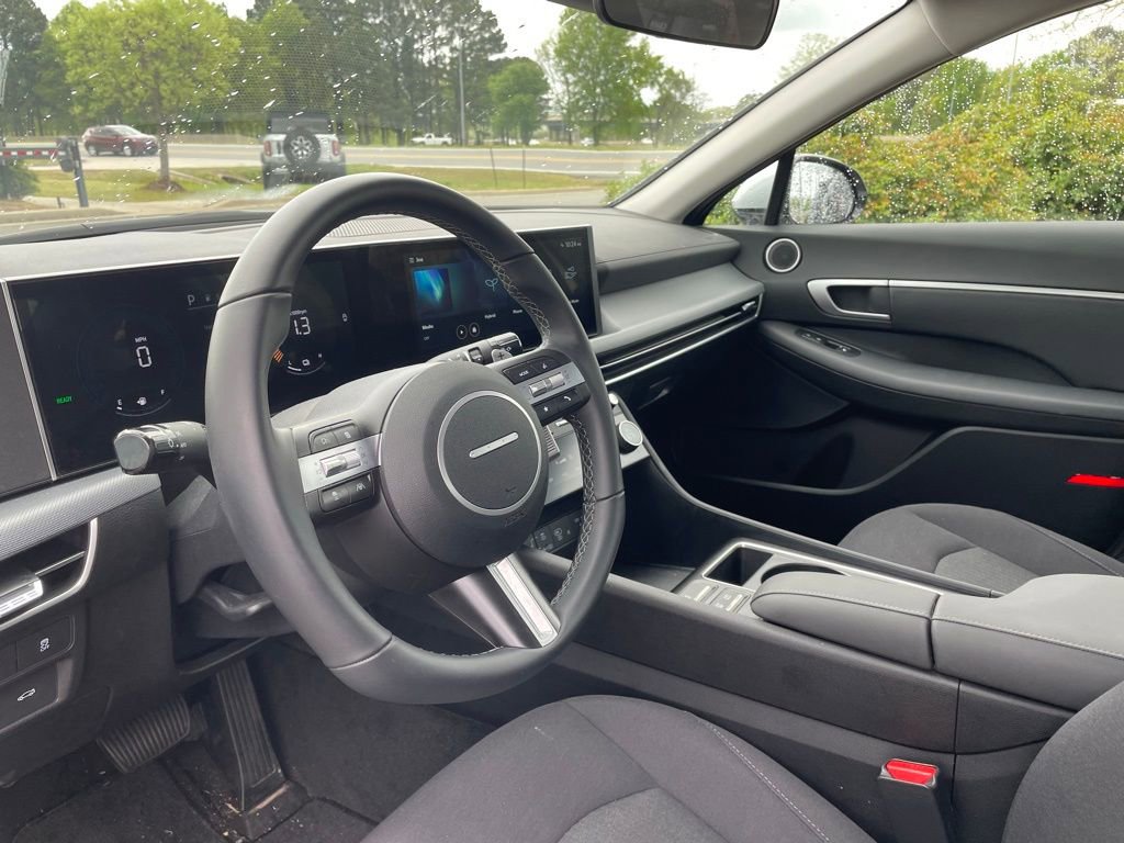 Used 2026 Hyundai Sonata SEL image 9