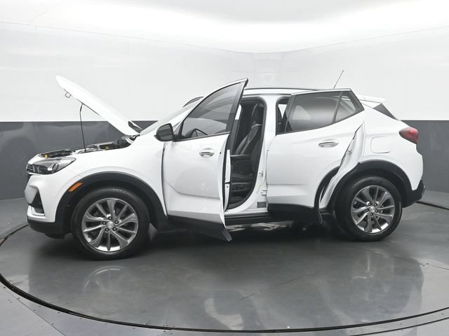 Used 2021 Buick Encore GX Essence w/ Experience Buick Package FWD image 53