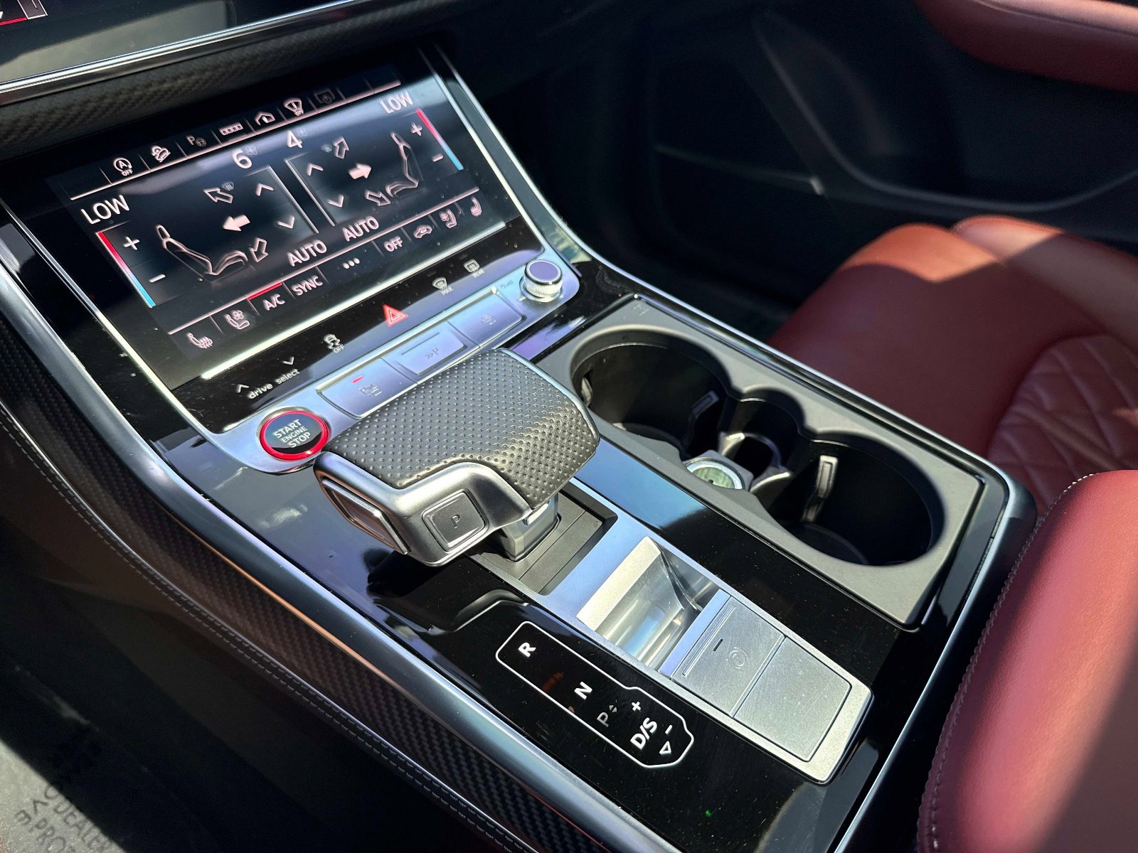 Used 2024 Audi SQ8 Prestige image 28