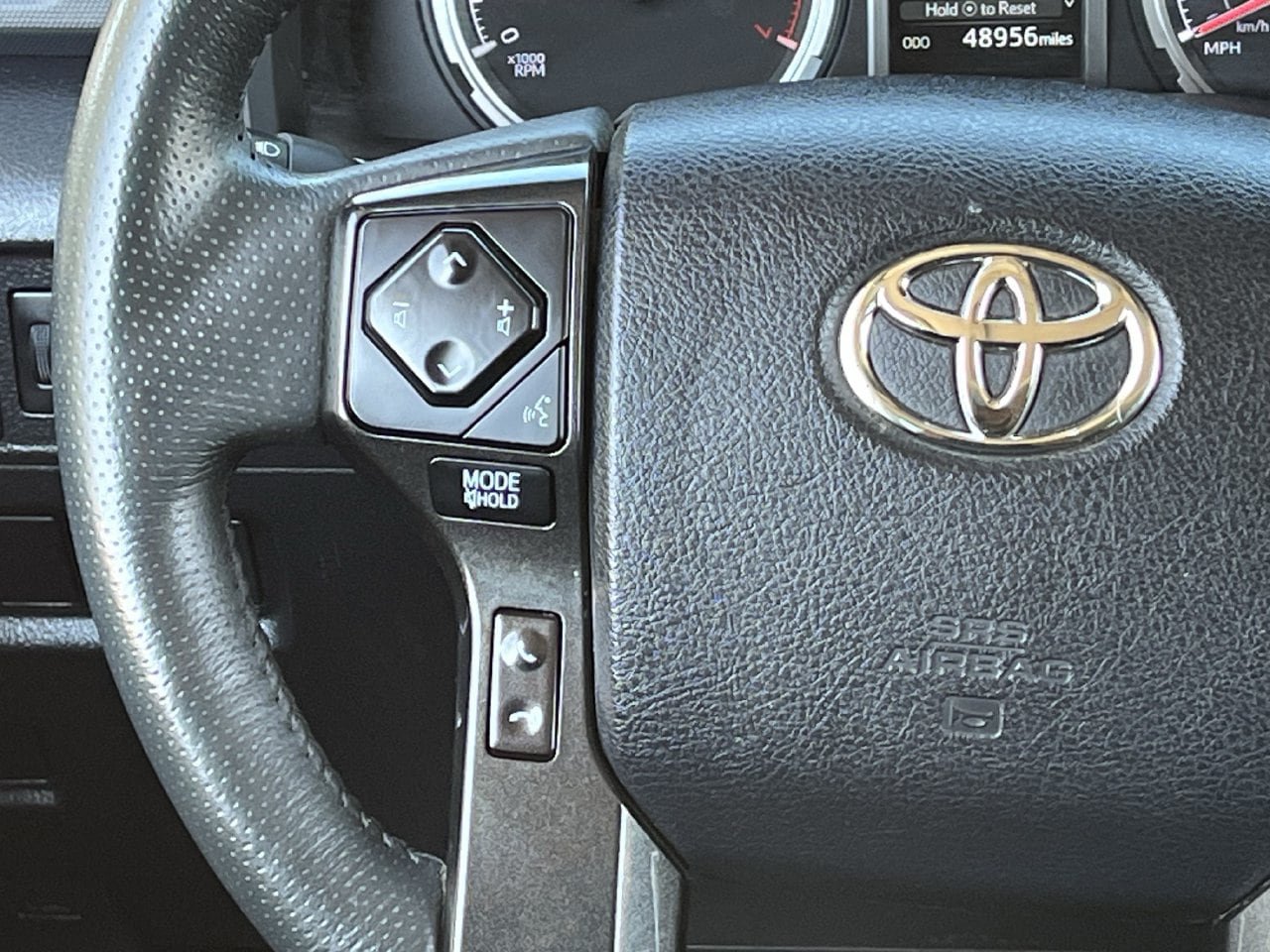 Used 2022 Toyota 4Runner TRD Off-Road Premium AWD/4WD image 12