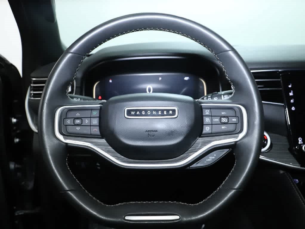 Used 2022 Jeep Wagoneer Series III AWD/4WD image 20