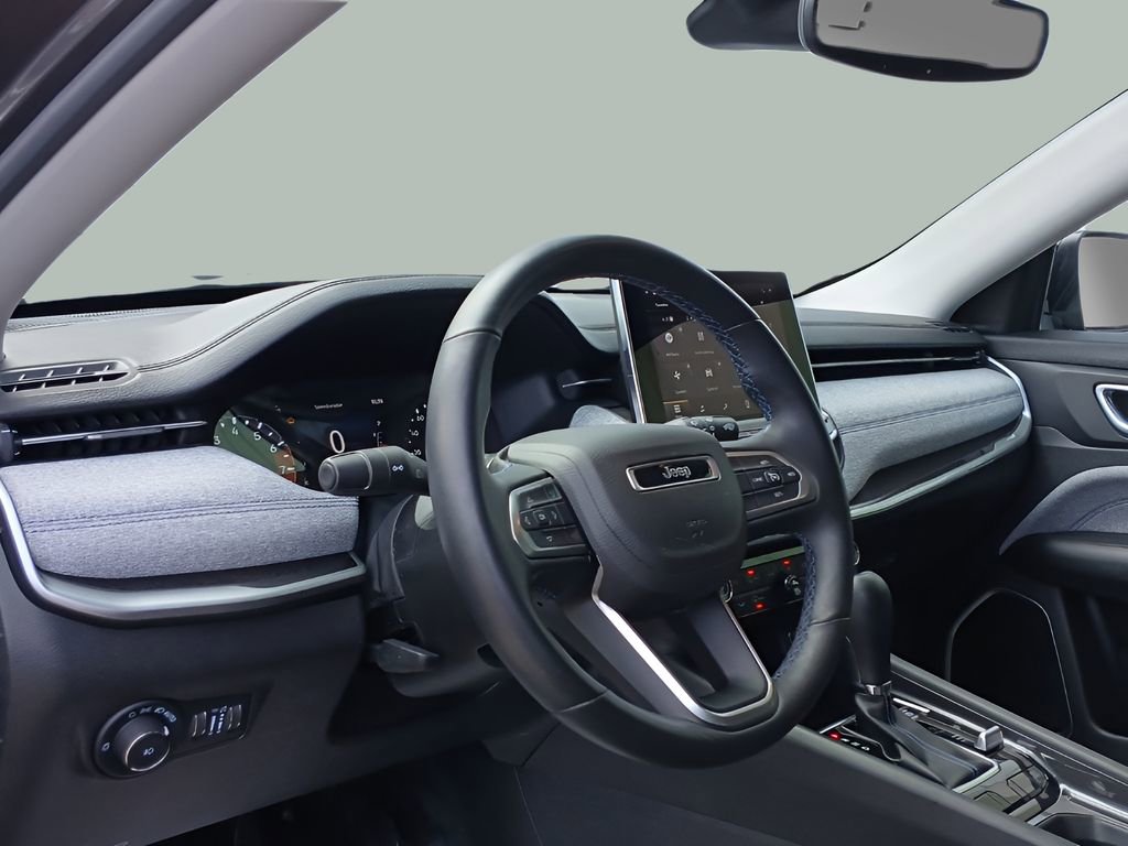Used 2022 Jeep Compass Latitude w/ Convenience Group image 22