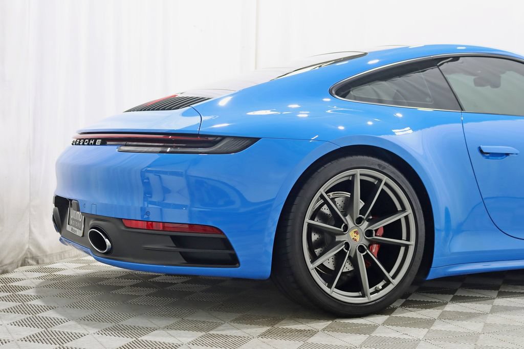 Used 2022 Porsche 911 Carrera RWD image 9