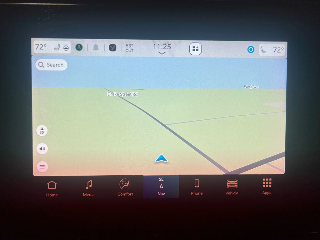 Used 2022 Jeep Wagoneer Series III w/ Flexible Seating Group image 9