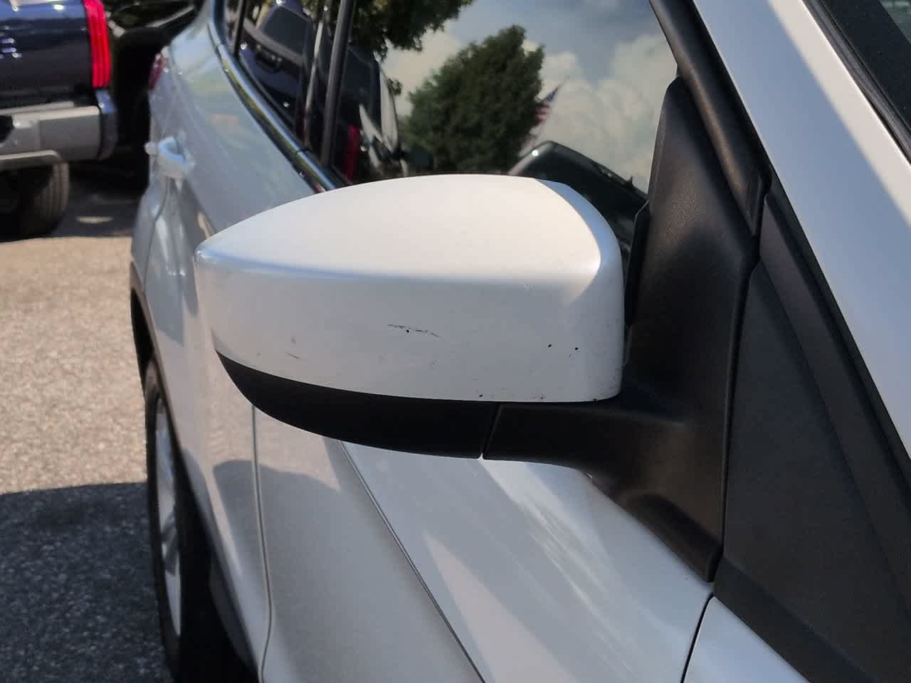 Used 2015 Ford Escape SE FWD image 12