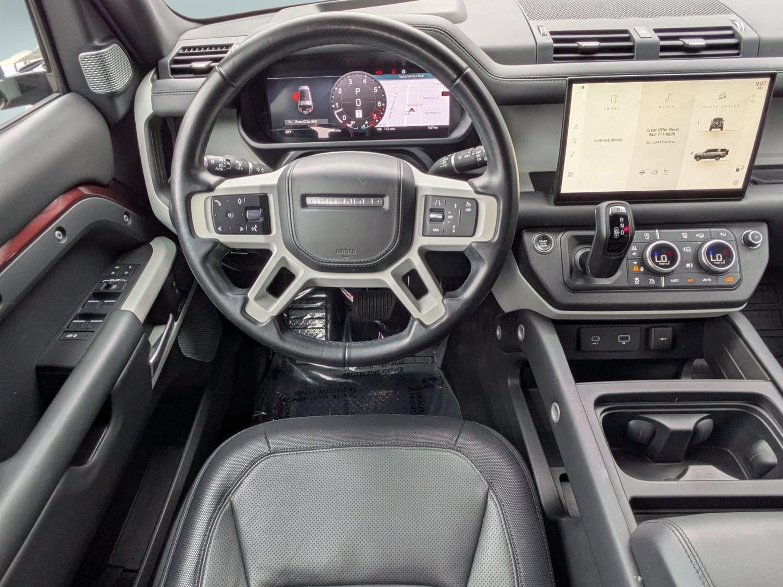 Used 2023 Land Rover Defender 130 X-Dynamic SE AWD/4WD image 27