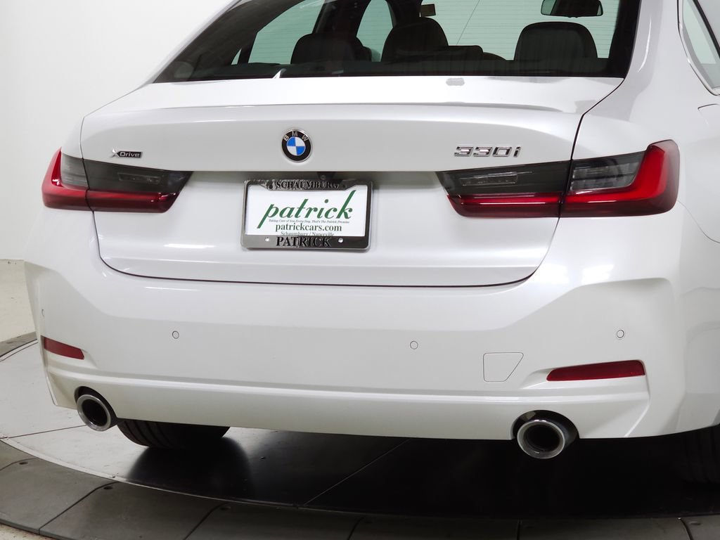 Used 2024 BMW 330i xDrive Sedan w/ Convenience Package AWD/4WD image 10