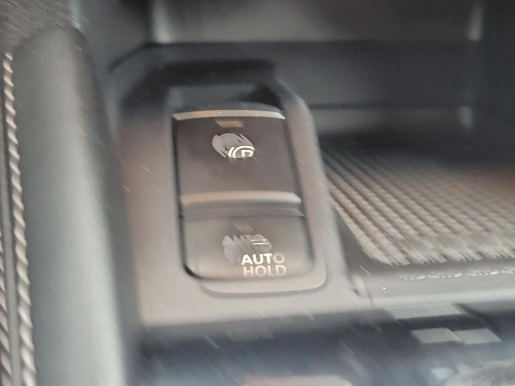 Certified 2023 Nissan Kicks SV image 23
