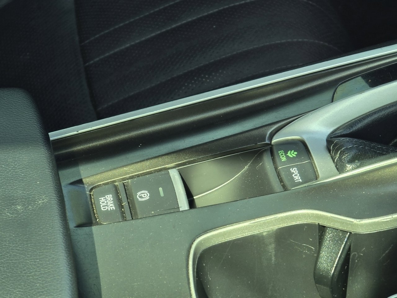 Used 2018 Honda Accord Touring image 22