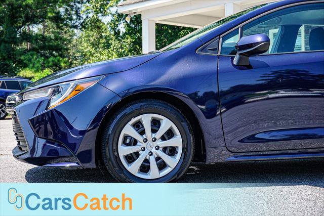 Used 2025 Toyota Corolla LE FWD image 15
