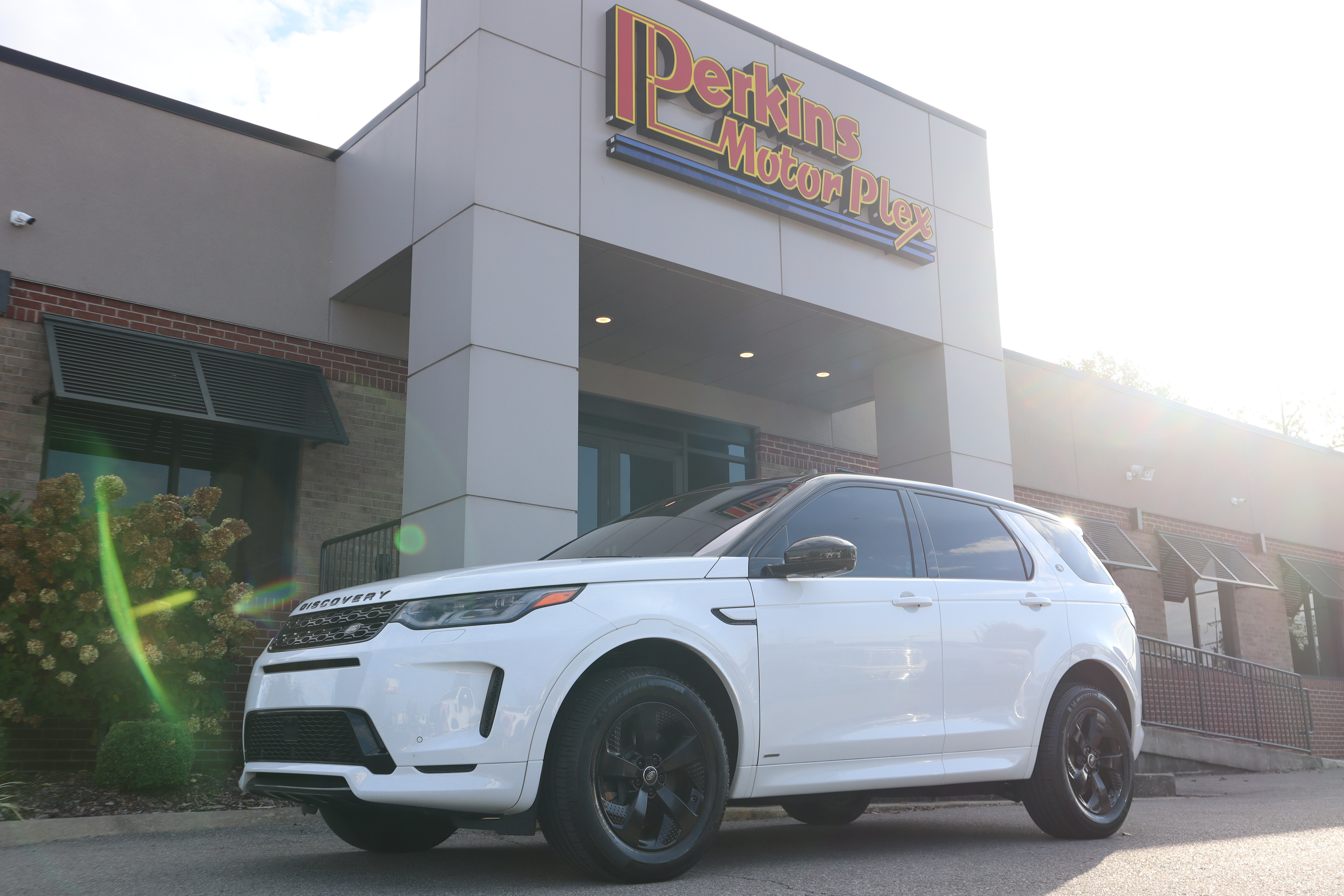 Used 2020 Land Rover Discovery Sport S R-Dynamic AWD/4WD image 28