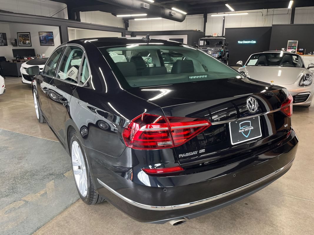 Used 2018 Volkswagen Passat 2.0T SE FWD image 8