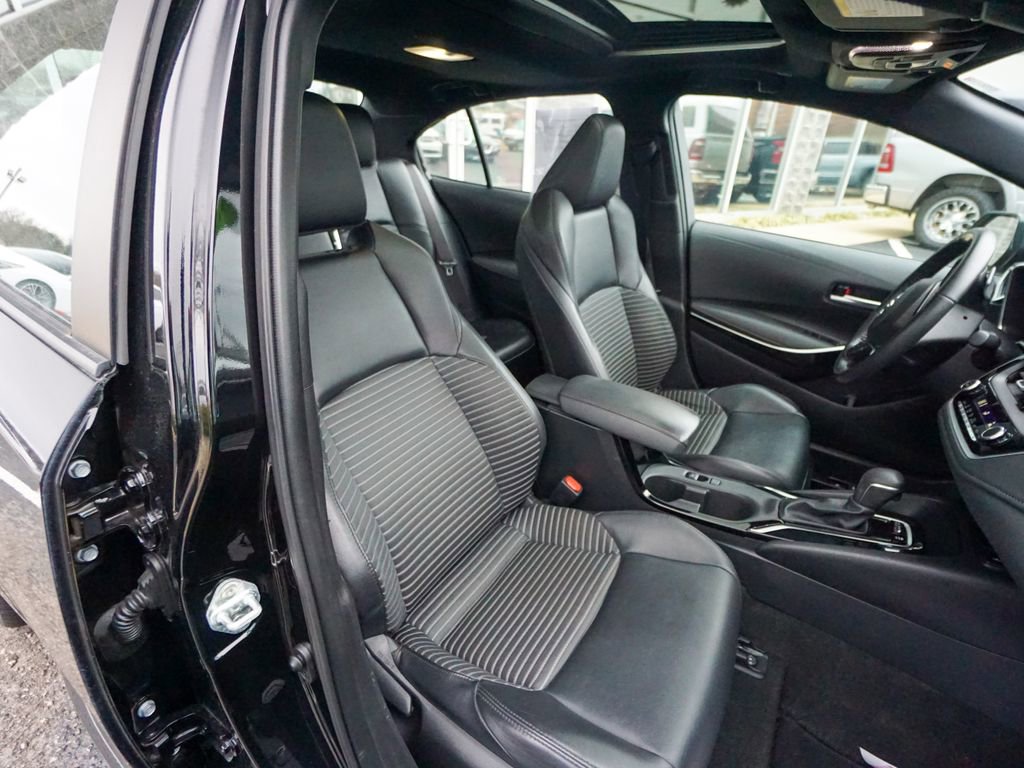 Used 2023 Toyota Corolla XSE image 28