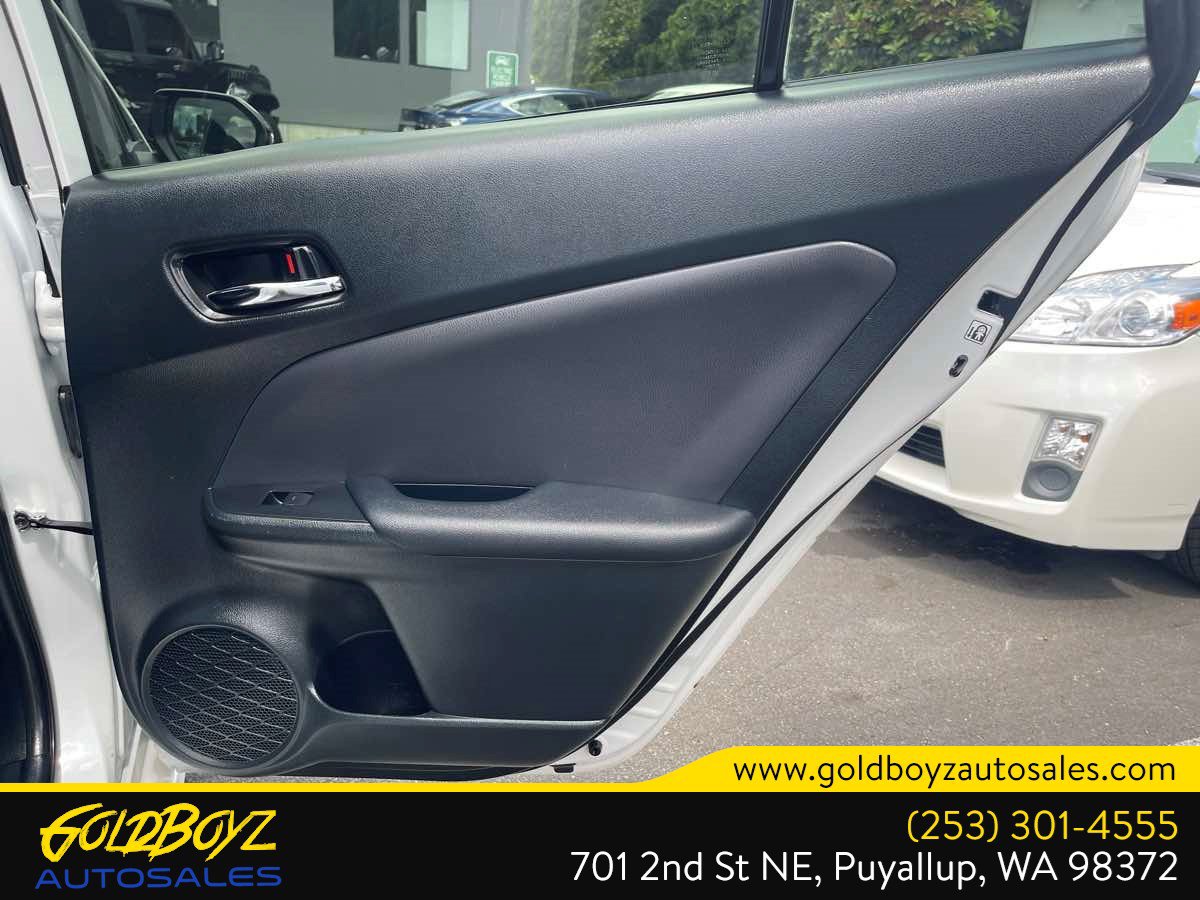 Used 2021 Toyota Prius FWD image 19