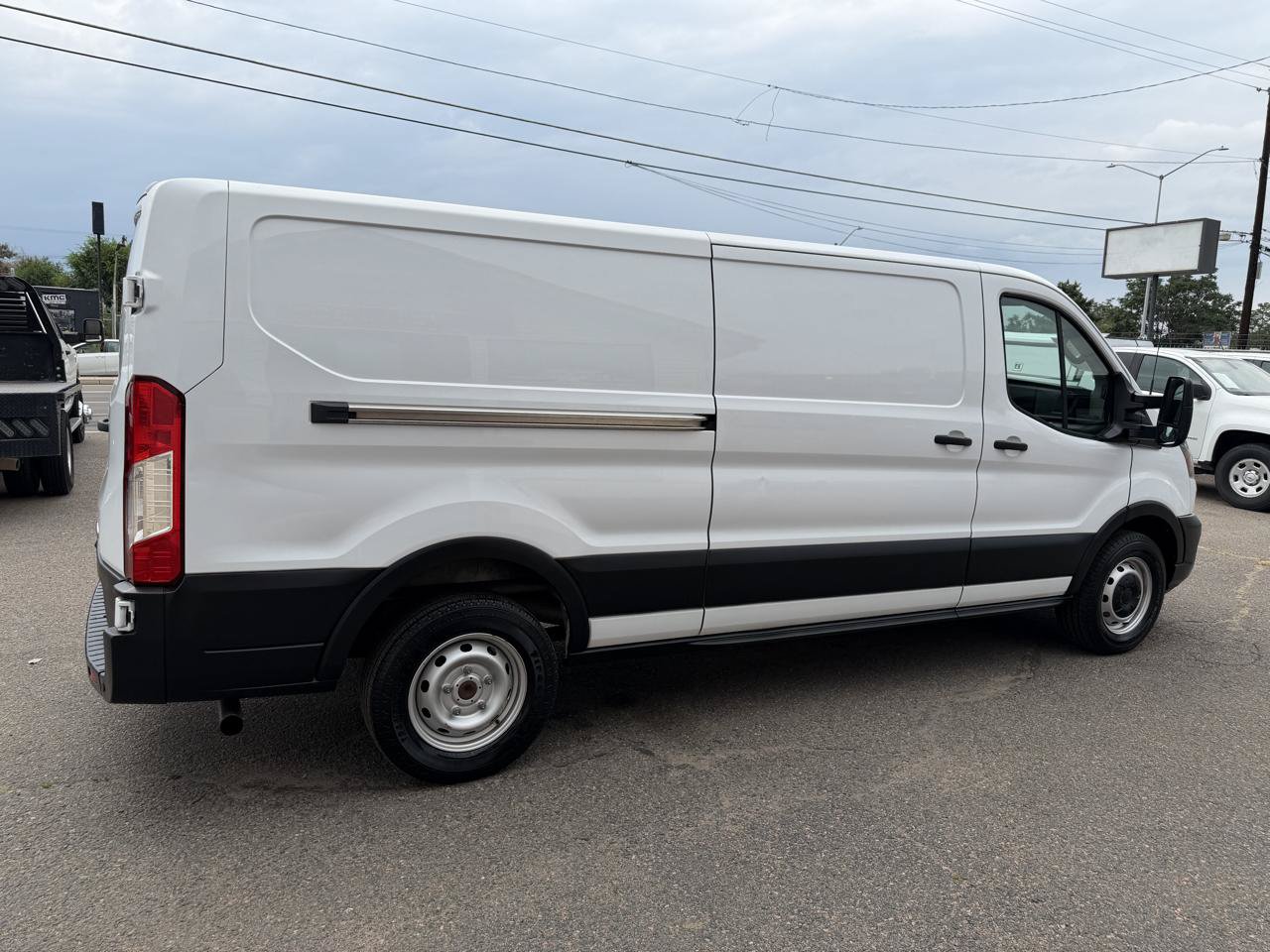 Used 2021 Ford Transit 250 Low Roof RWD image 10