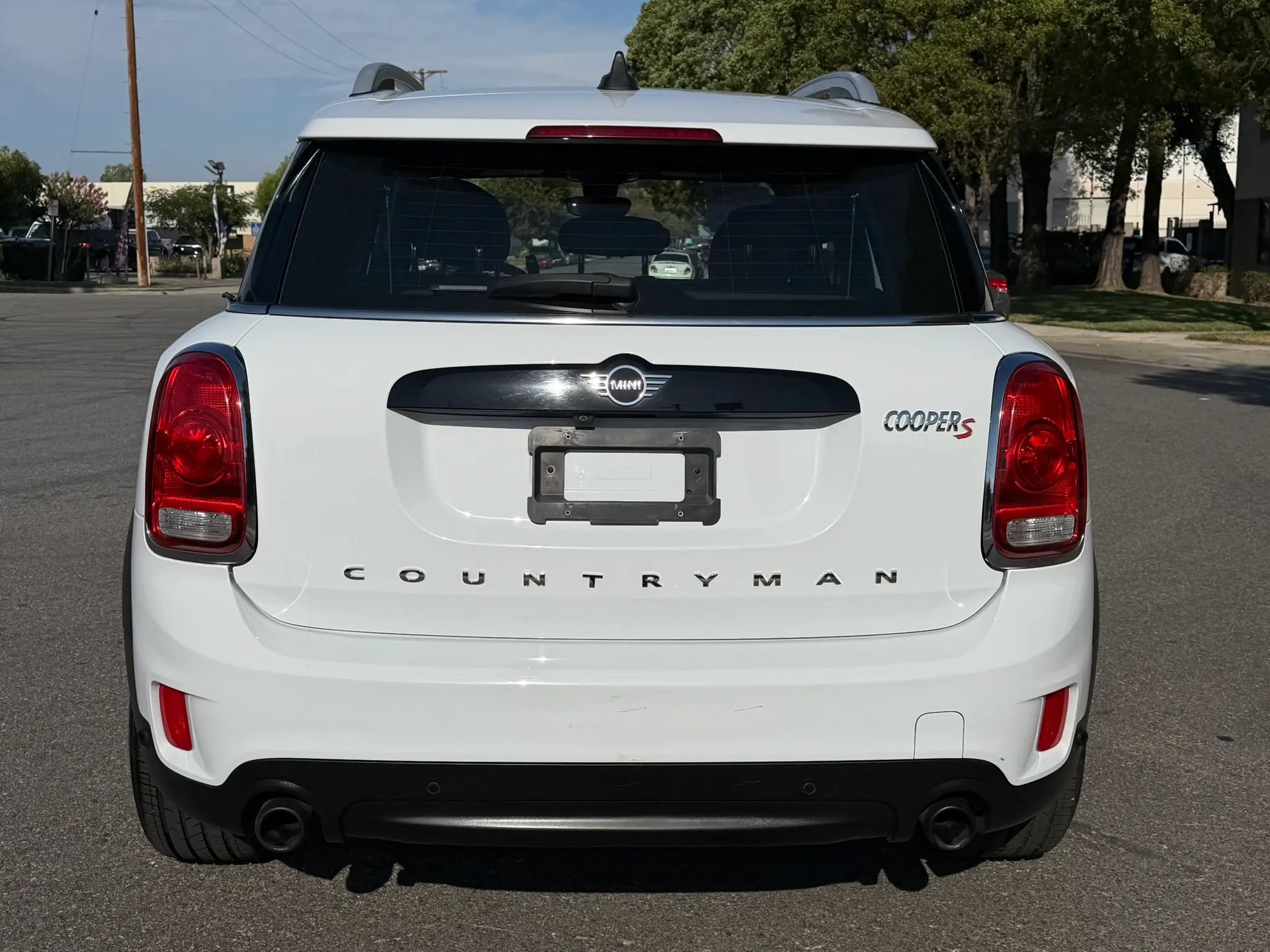 Used 2019 MINI Cooper Countryman S w/ Storage Package FWD image 6