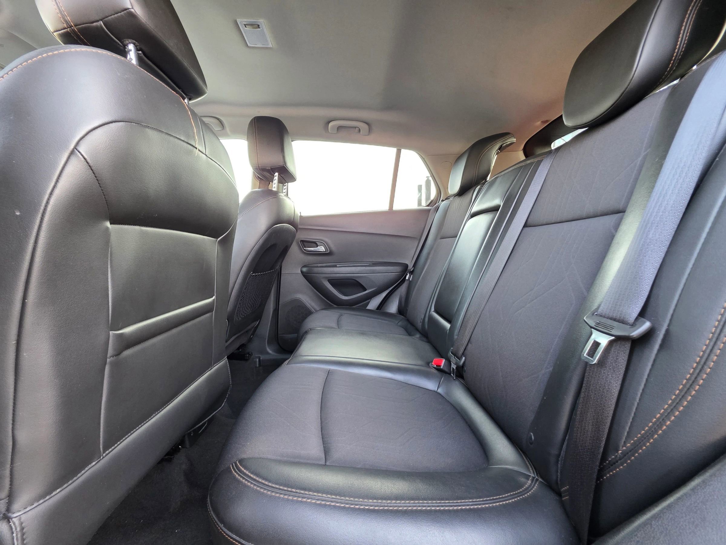 Used 2017 Chevrolet Trax LT w/ LT Convenience Package image 13