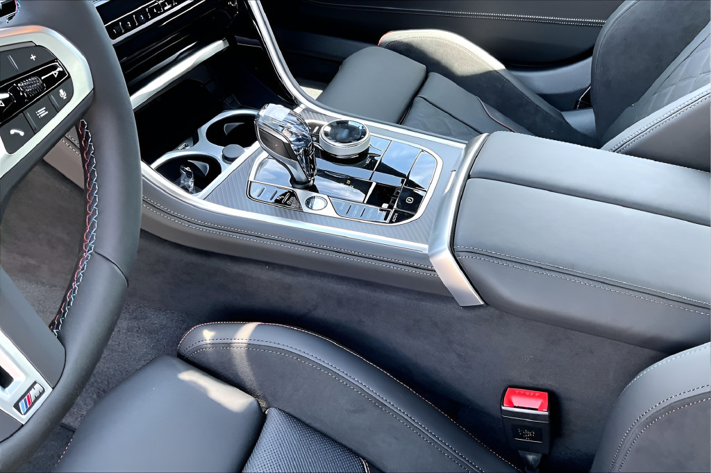 New 2026 BMW M850i xDrive AWD/4WD image 9