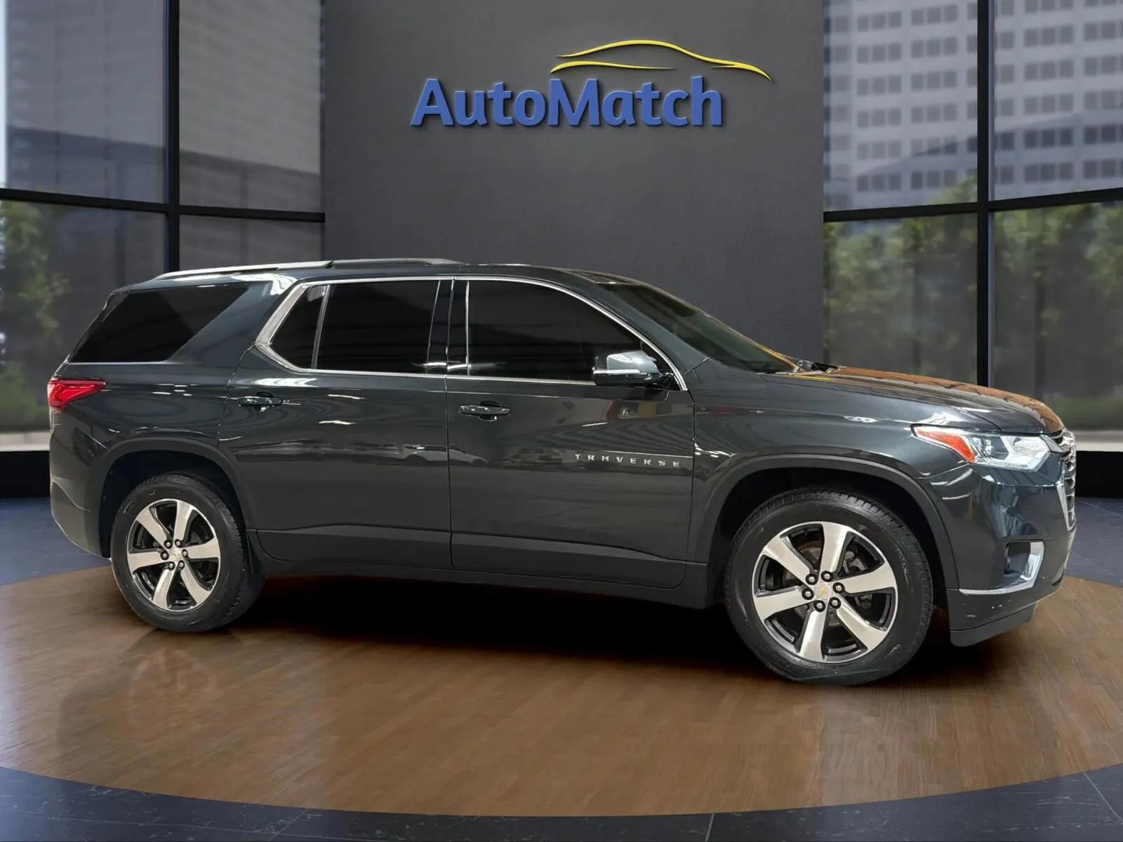 Used 2019 Chevrolet Traverse LT w/ LT Premium Package AWD/4WD image 13