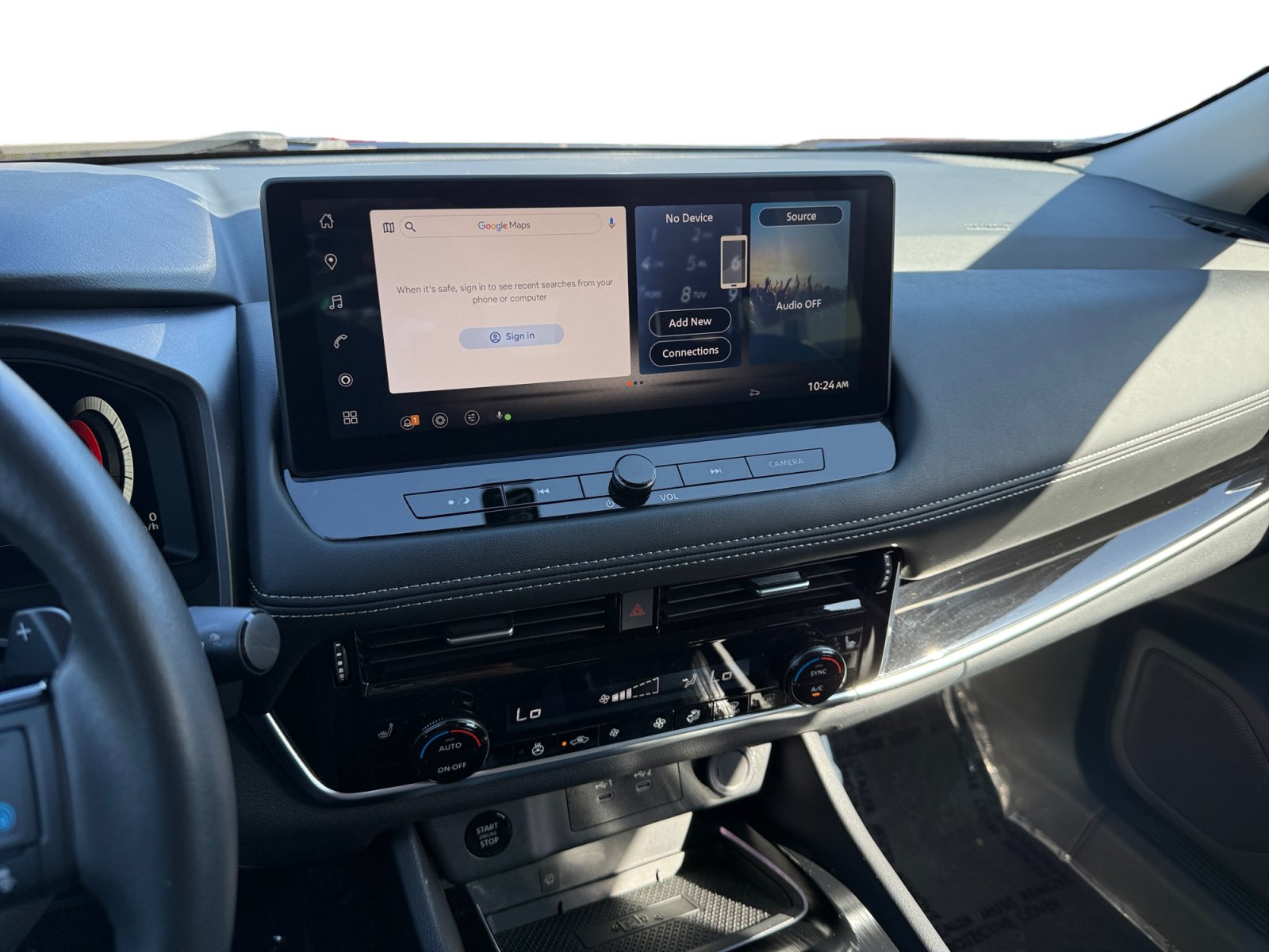 Used 2024 Nissan Rogue SL AWD/4WD image 12