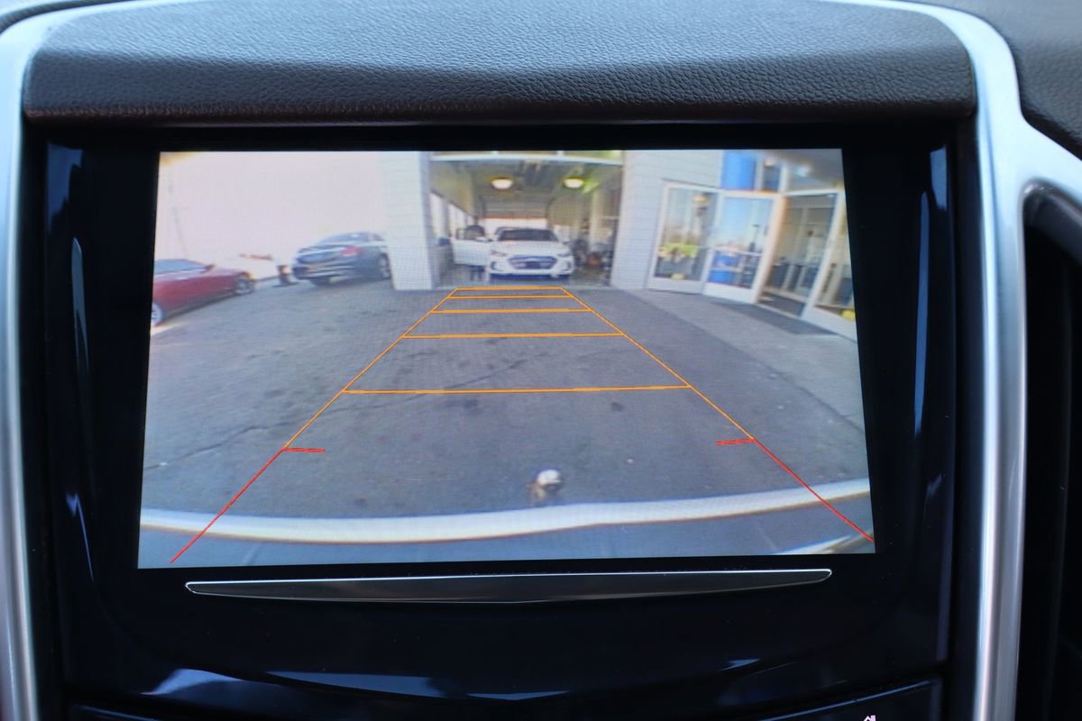 Used 2015 Cadillac SRX Luxury w/ Driver Awareness Package image 17